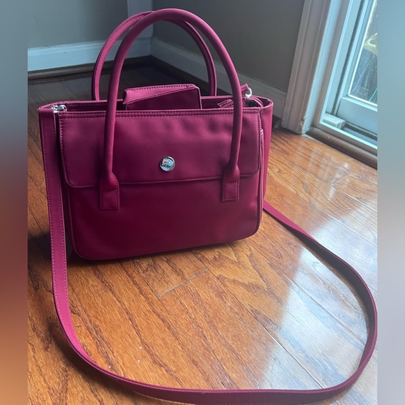 Elegant Burgundy Handbag - Picture 5 of 7